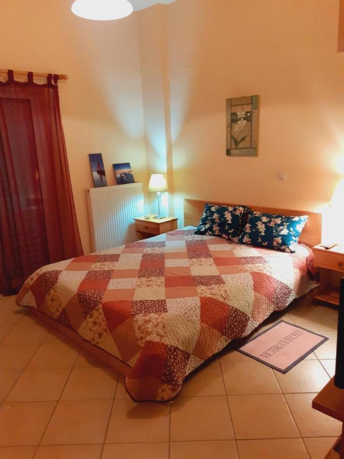 Tzil Home Kyparissia Exterior foto